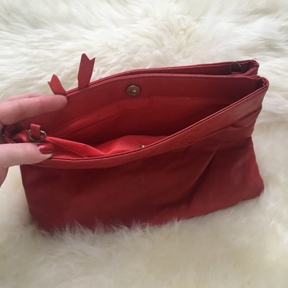 ** VINTAGE ** Electric Red Purse - Picture 3 of 4